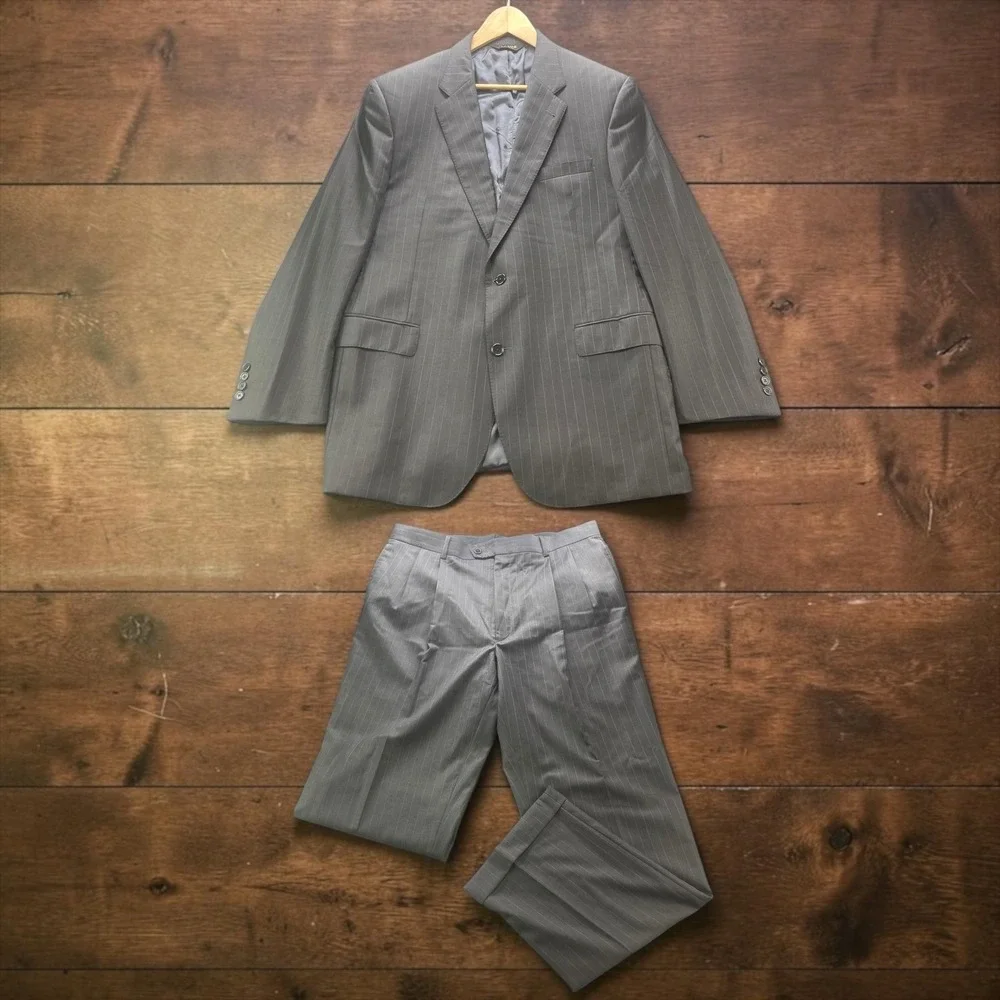 Jos A Bank Signature Gold 43L W36xL34 Grey Pinstripe Wool Suit Pleated Cuffed